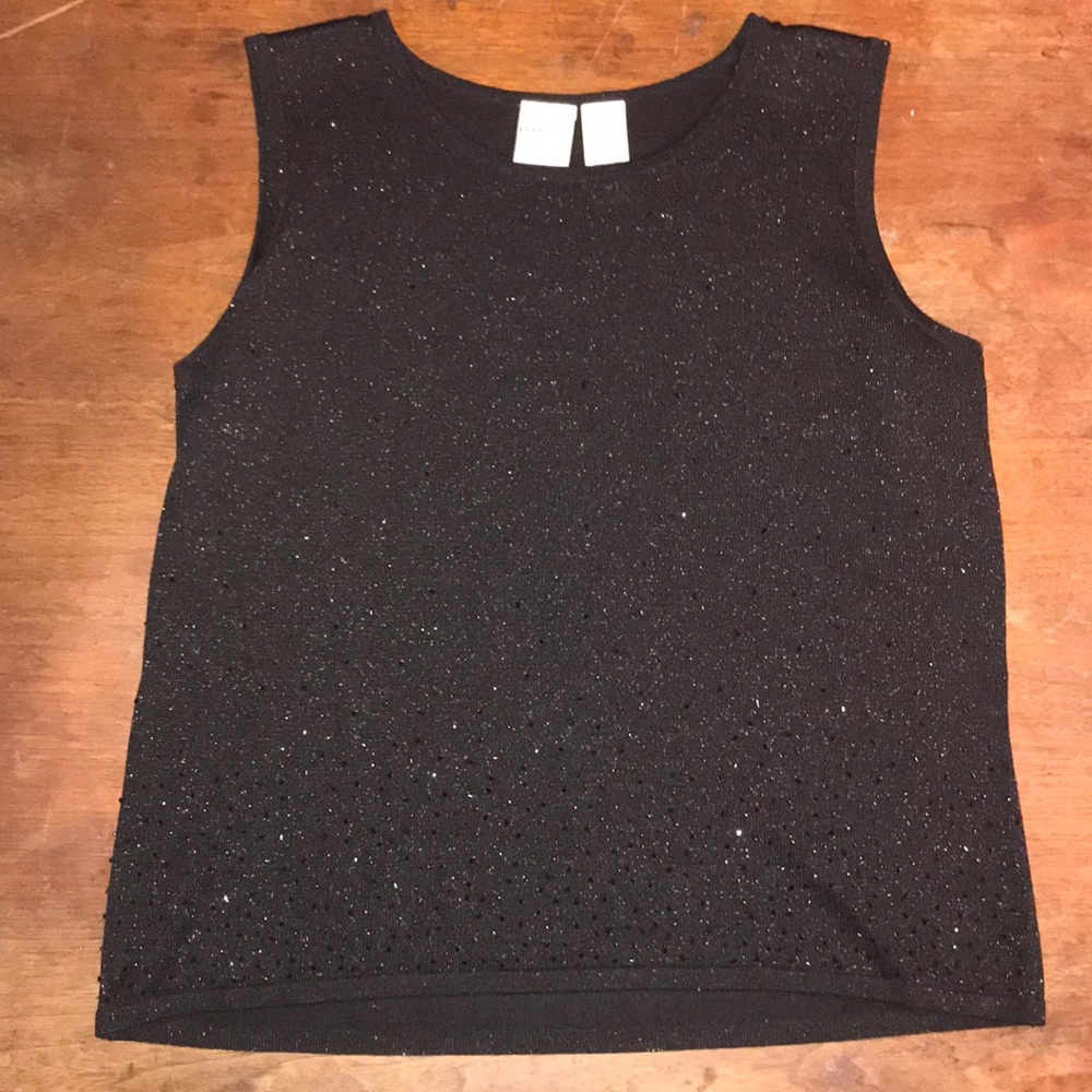 *CLEAR-OUT 3/18*  NWOT Emma James embellished top